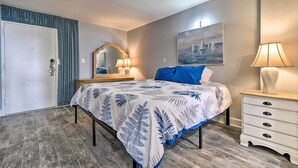 Interior - Condo w/ Ocean View + Pool Access! (Myrtle Beach)