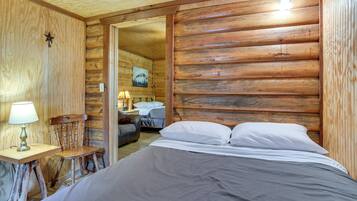 House (1 Bedroom) | Interior