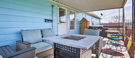 บ้านพัก (2 Bedrooms) | ด้านหน้าที่พัก