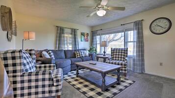 House (2 Bedrooms) | Interior