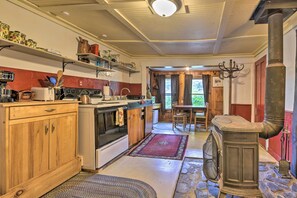 Interior - Pet-friendly Roxbury Farmhouse on 350 Acres! (Roxbury)