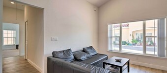 Sleek Tavares Condo 3 Miles to Downtown