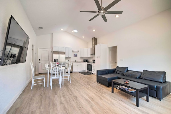 Apartment (2 Bedrooms) | Front of property