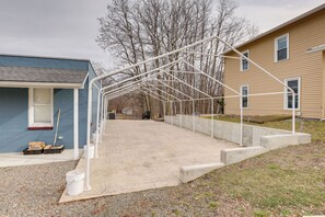 Apartment (3 Bedrooms) | Interior - Finger Lakes Retreat: 3 Mi to Seneca & Keuka Lake (Himrod)