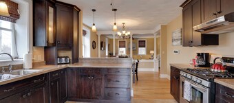 Finger Lakes Retreat: 3 Mi to Seneca & Keuka Lake