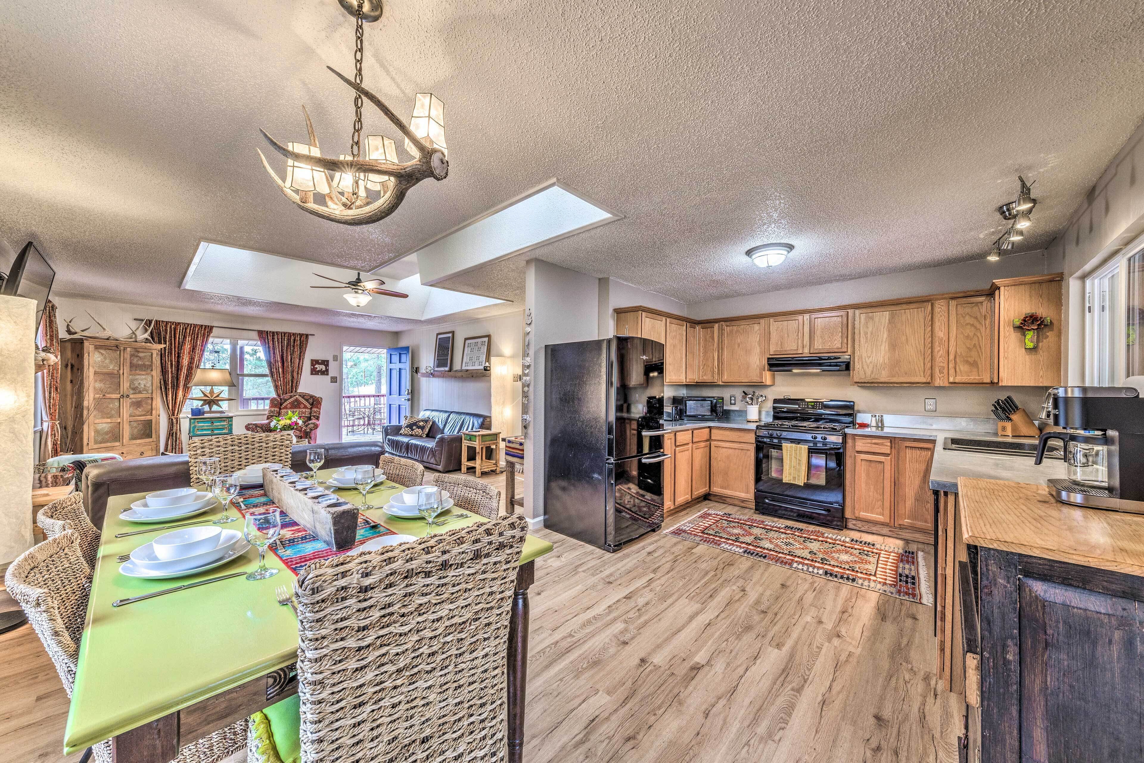 Ruidoso House w/ Beautiful Indoor & Outdoor Space!