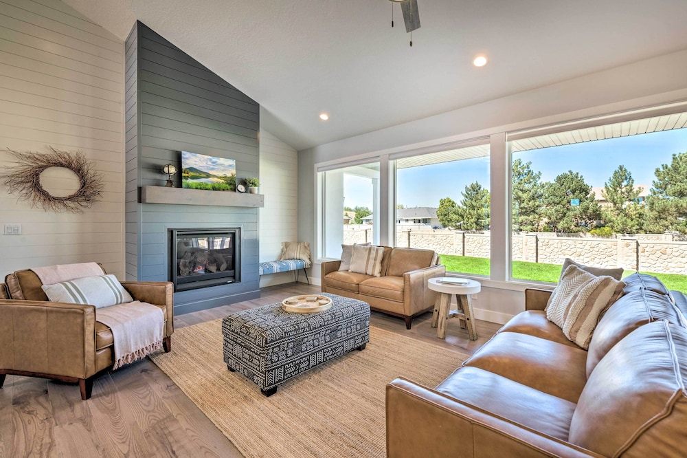 Modern Group-friendly Home, 15 Mi to Downtown Slc!