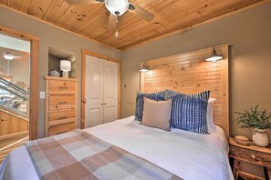 House (3 Bedrooms) | Interior - Pet-friendly Grand Lake House w/ Dock & Kayaks! (Eucha)