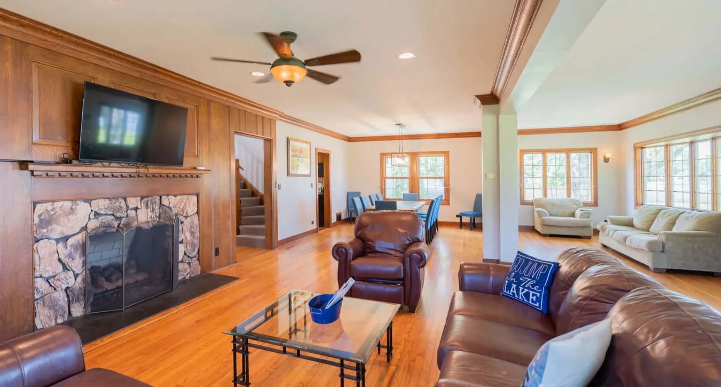 Lake Front 2.20 acre estate  Private boat launch with pier