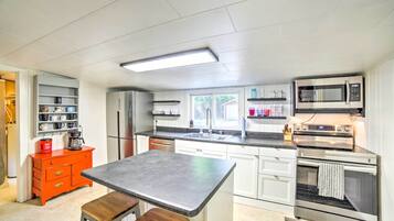 Cottage (2 Bedrooms) | Interior