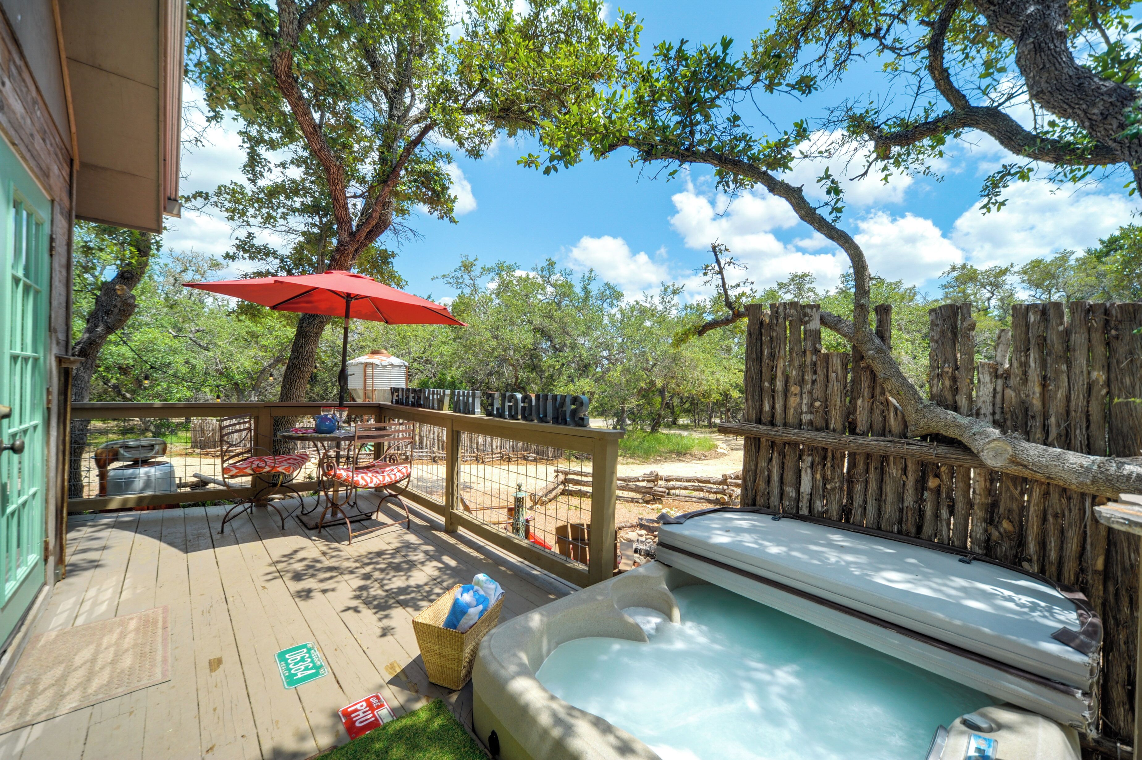 Snuggle Inn Wimberley Cabin w/ Fire Pit + Deck