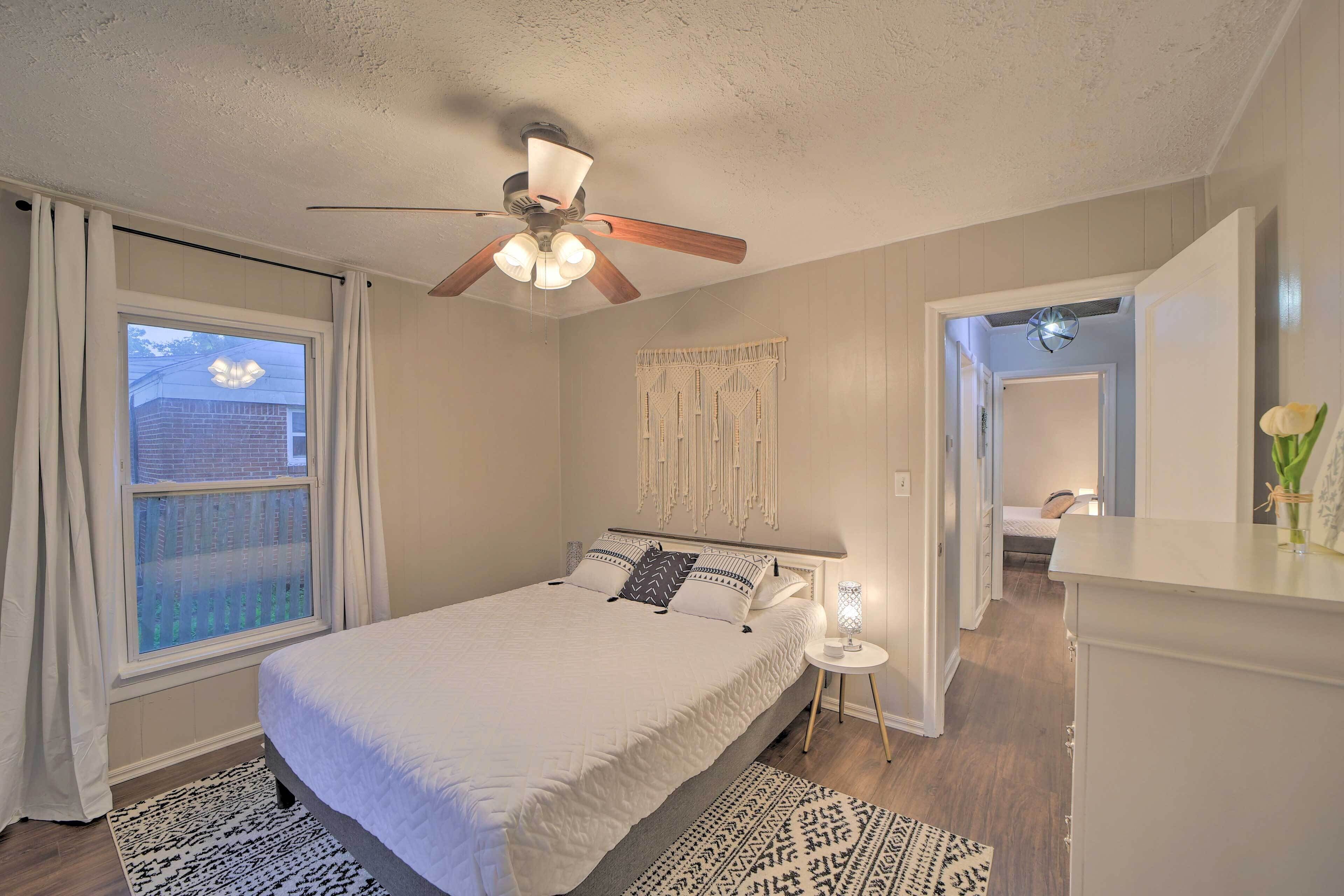 House (2 Bedrooms) | Interior
