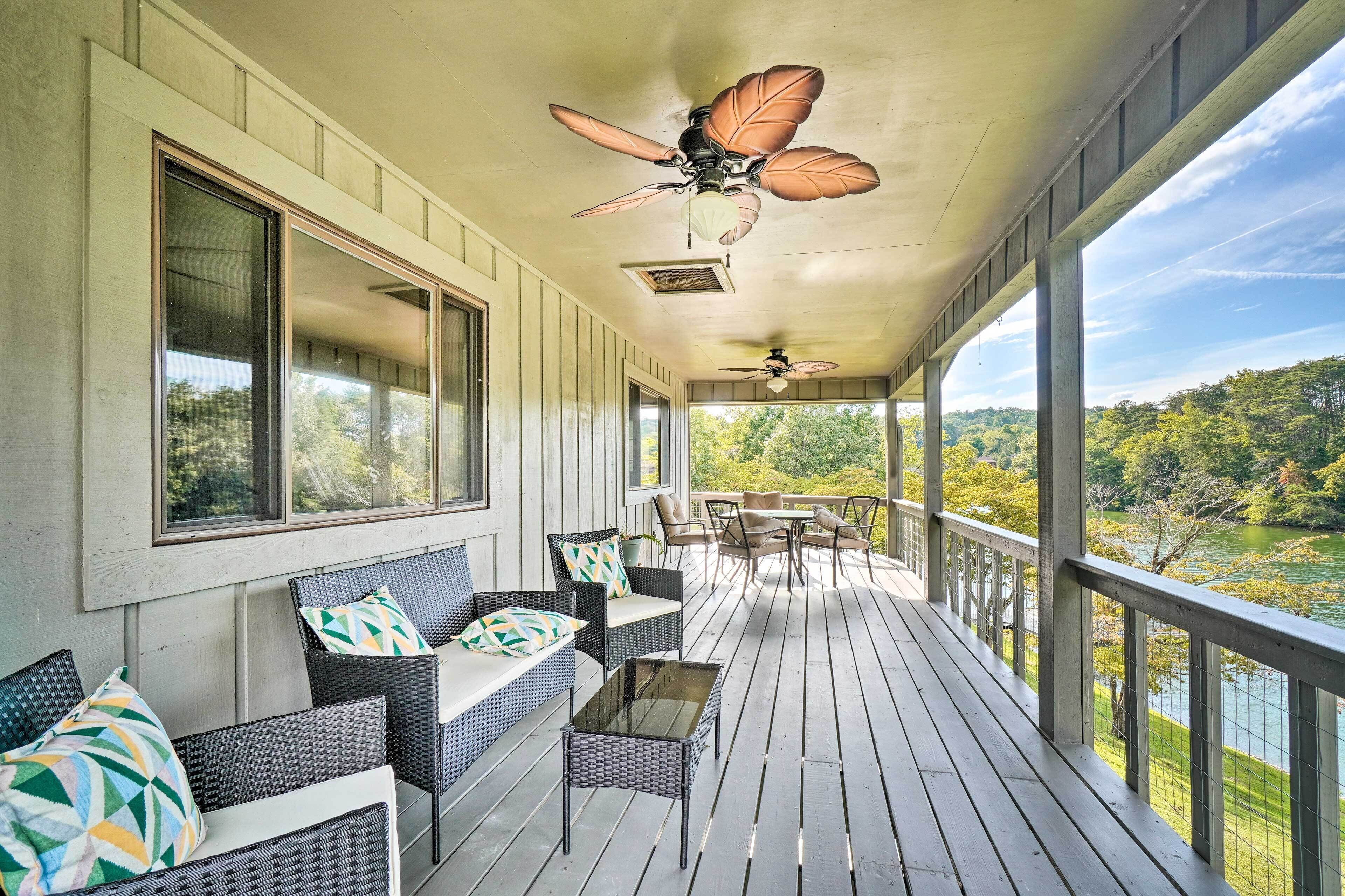 Lakeside Spring City Home: Private Boat Ramp!