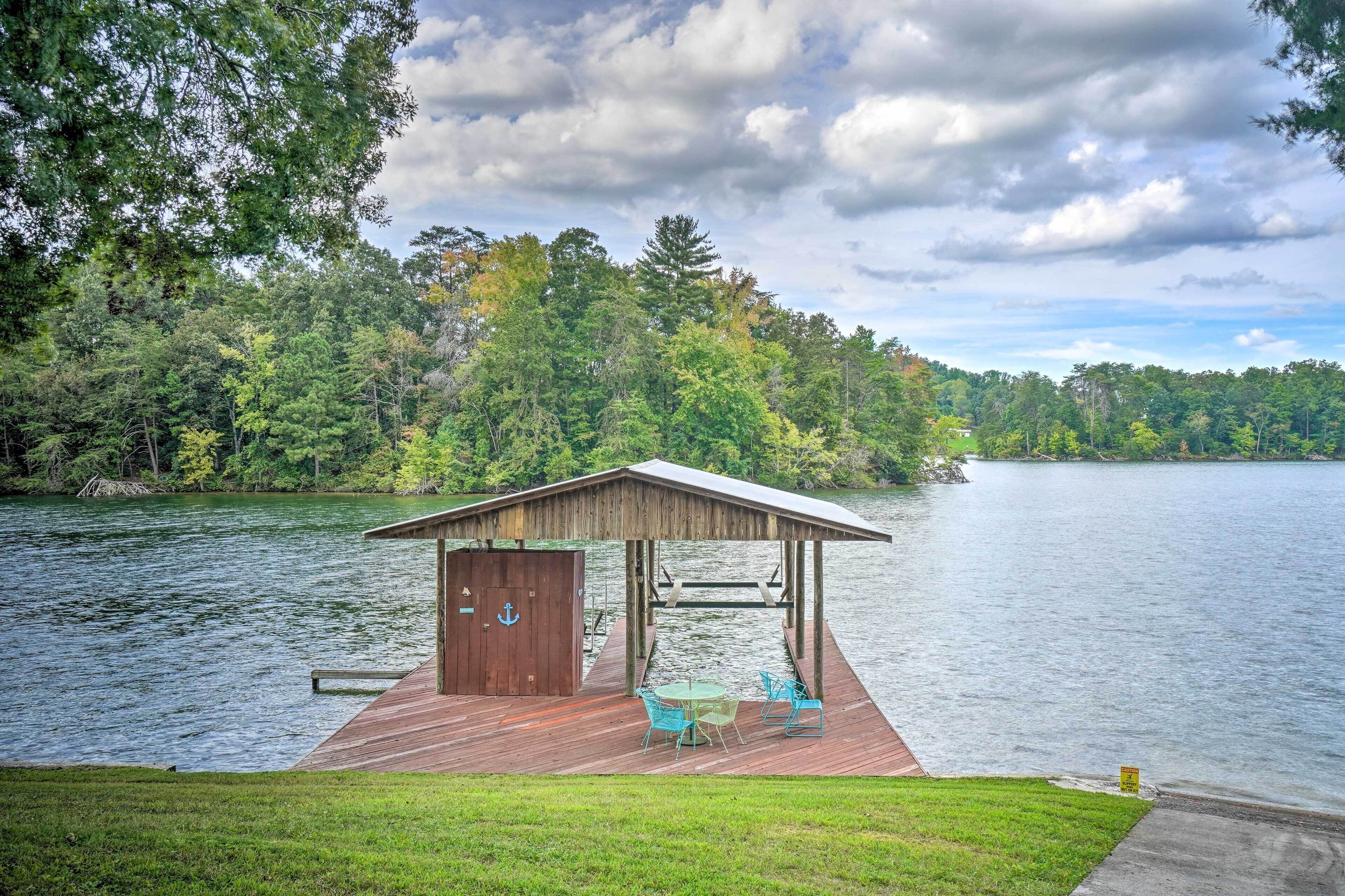 Lakeside Spring City Home: Private Boat Ramp!