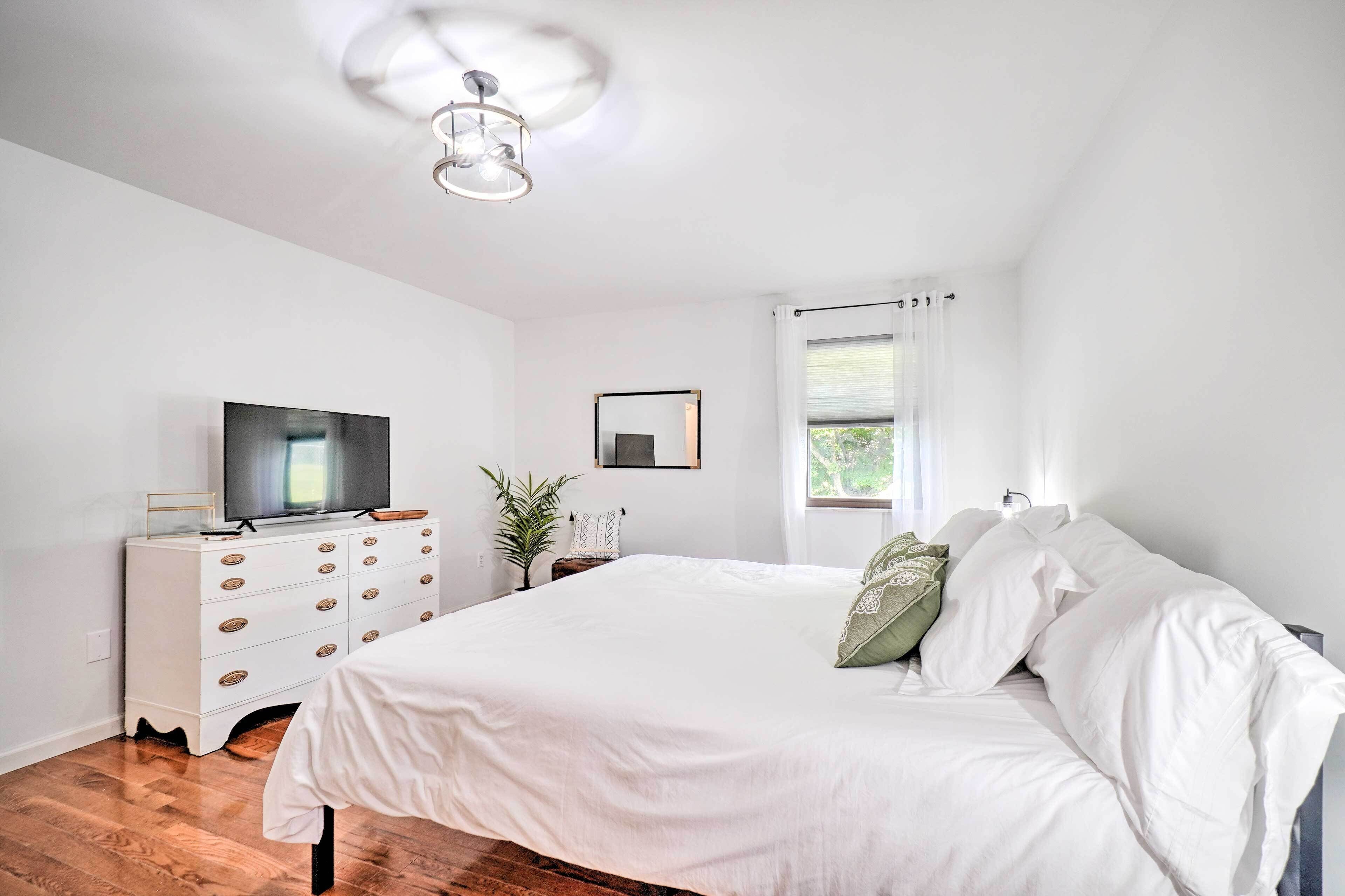 Lakeside Spring City Home: Private Boat Ramp!