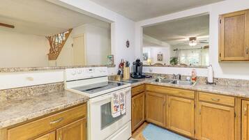 Cottage (3 Bedrooms) | Interior