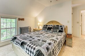 Cottage (3 Bedrooms) | Interior - Bryson City Cottage w/ Hot Tub & Waterfall Views! (Bryson City)