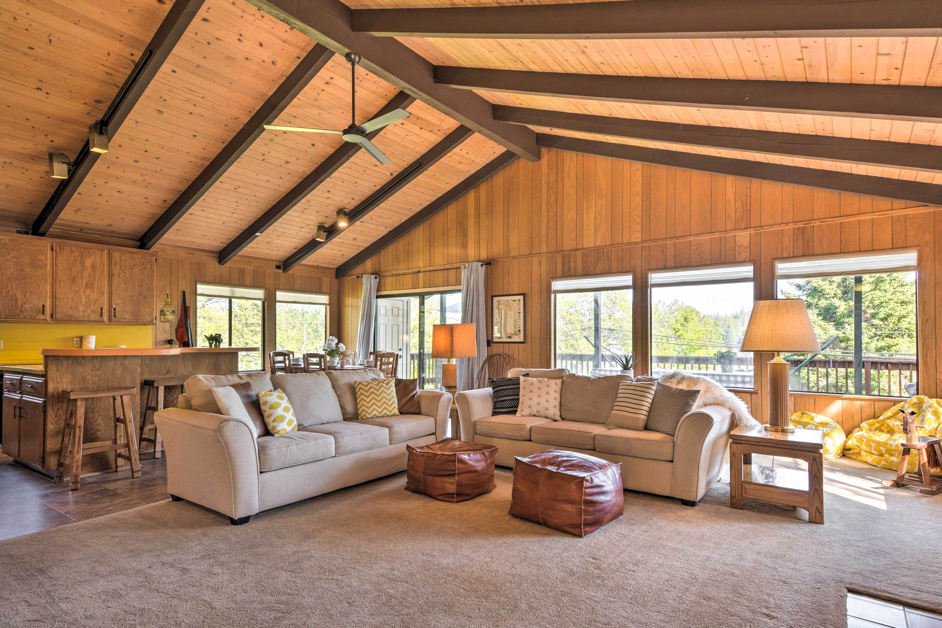 Calm Groveland Cabin - Near Pine Mountain Lake!