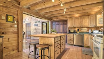 House (4 Bedrooms) | Bahagian dalam