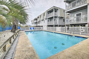 Apartment (3 Bedrooms) | Interior - Cozy Ocean Isle Beach Condo, Steps to the Beach! (Ocean Isle Beach)