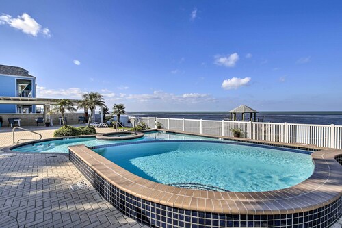 5 Mi to Beach: Pet-friendly Port Isabel Home!