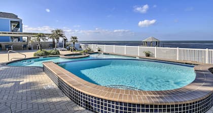 5 Mi to Beach: Pet-friendly Port Isabel Home!