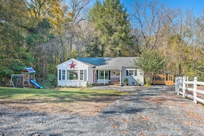 House (2 Bedrooms) | Interior - Peaceful Renovated Home With Deck on Half Acre! (Randleman)
