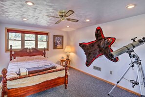 House (5 Bedrooms) | 5 bedrooms, bed sheets