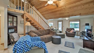 Cottage (2 Bedrooms) | Interior