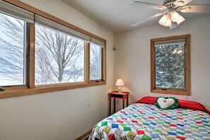 Interior - Cedar Cottage, Private Beach on Lake Leelanau (Cedar)