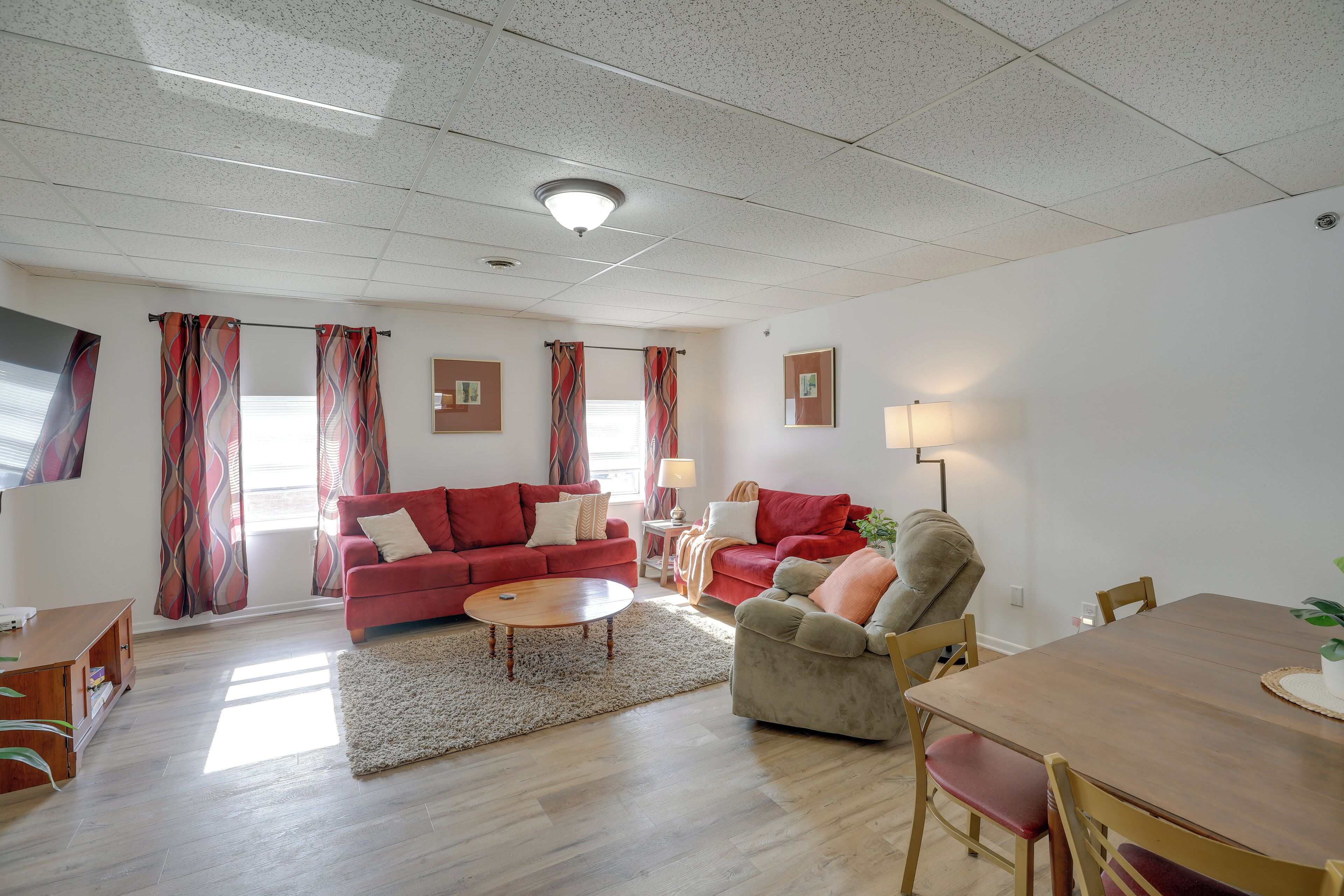Bright Yankton Apartment Near Meridian Bridge