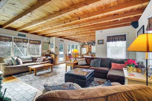 4 Mi to Sugarbush Resort: Waitsfield Retreat