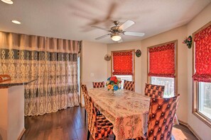 House (4 Bedrooms) | Interior - Pet-friendly Des Moines Home w/ Fenced Yard! (Des Moines)