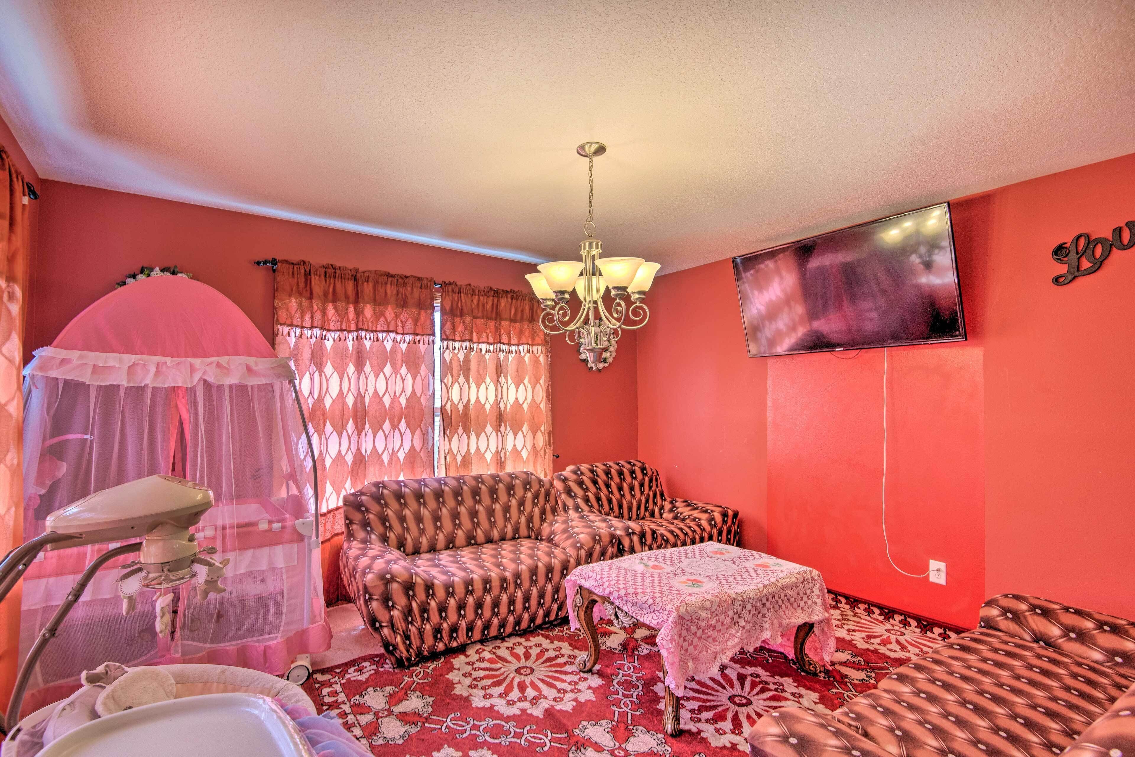 House (4 Bedrooms) | Interior