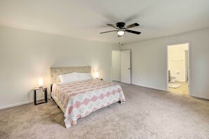 House (4 Bedrooms) | Interior