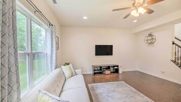 Rumah (4 Bedrooms) | Interior