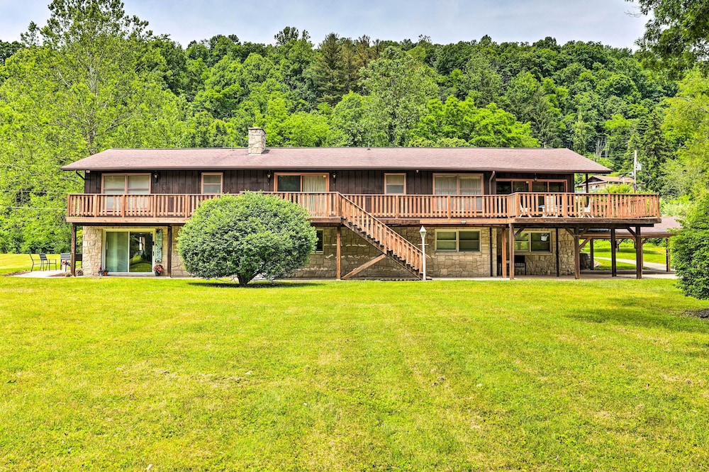Lovely Richwood Respite: Skiing, Biking, Climbing