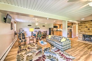 House (2 Bedrooms) | Interior