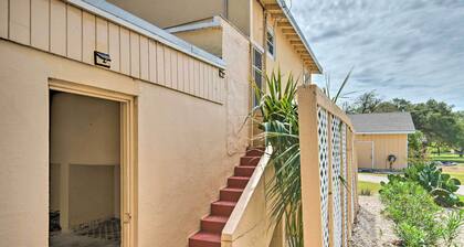 Walk to Bay: 'mermaid Hideaway' Apt w/ Patio