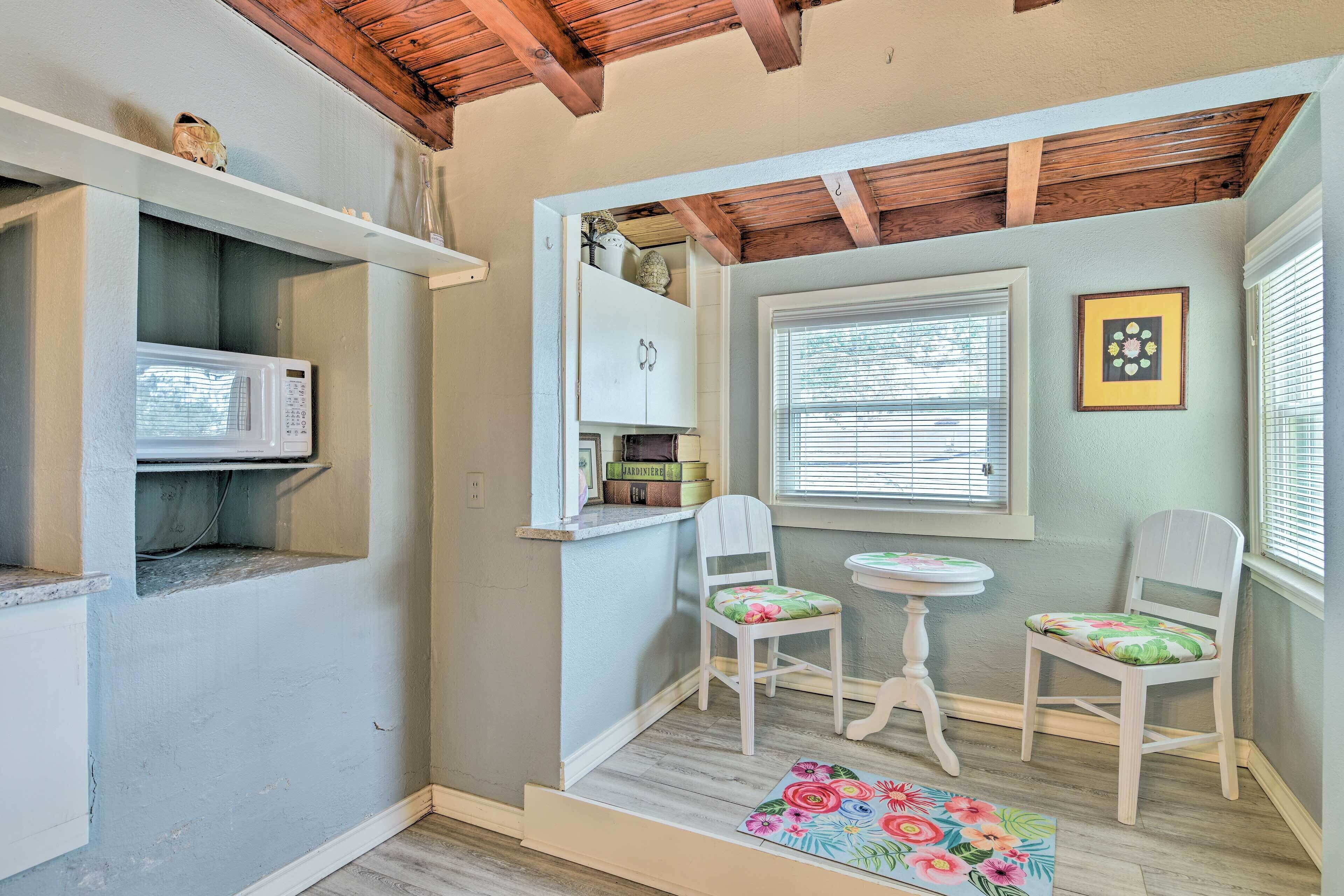 Apartment (1 Bedroom) | Interior