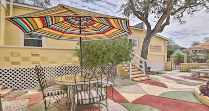 Walk to Bay: 'mermaid Hideaway' Apt w/ Patio