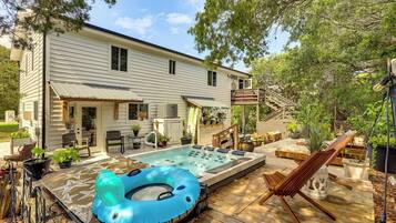 Villa (4 Bedrooms) | Front of property