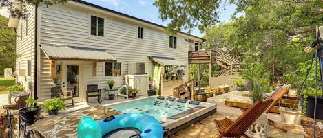 Villa (4 Bedrooms) | Front of property