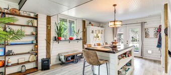 Topsail Beach Villa: Outdoor Oasis w/ Hot Tub