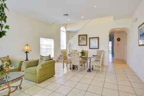 Maison (5 Bedrooms) | Intérieur