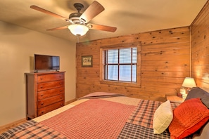 House (4 Bedrooms) | Interior - Charming Cabin w/ Hot Tub, Fire Pit & Views! (Jasper)