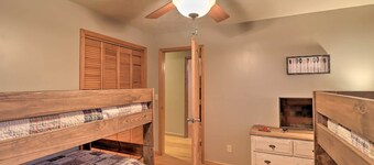 Charming Cabin w/ Hot Tub, Fire Pit & Views!
