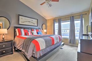 Appartement (3 Bedrooms) | 3 chambres, fer et planche à repasser, literie fournie