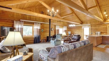 House (4 Bedrooms) | Front of property