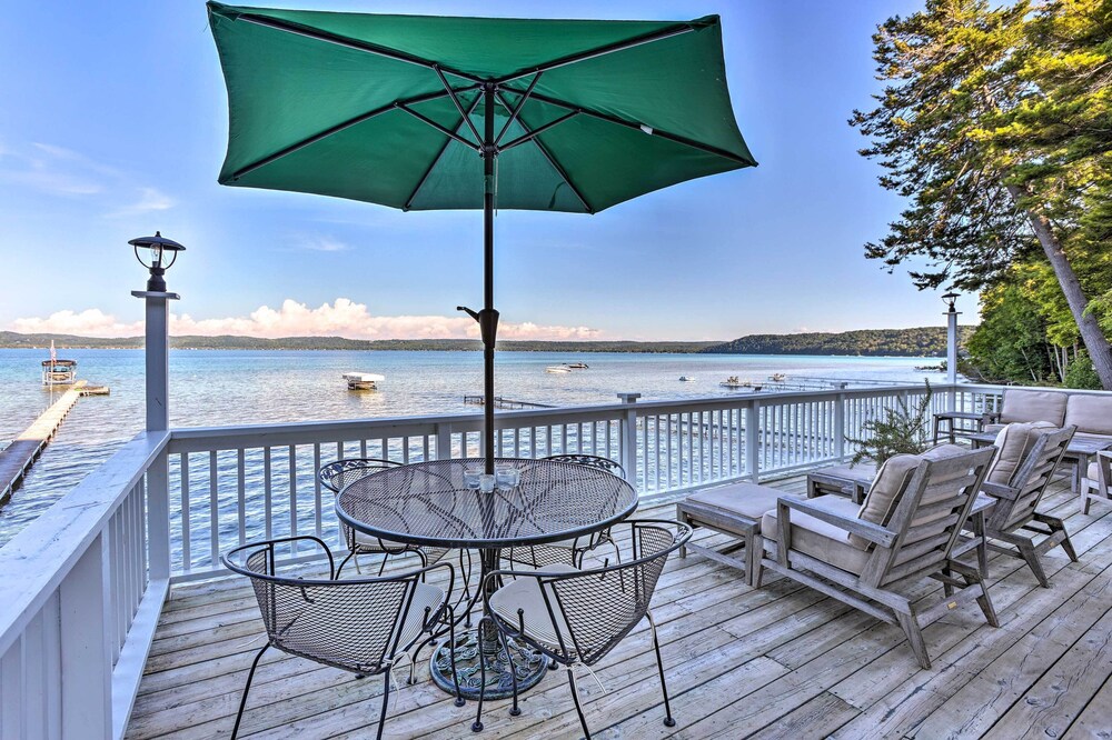 Updated Lakefront Cottage w/ Dock & Mooring!